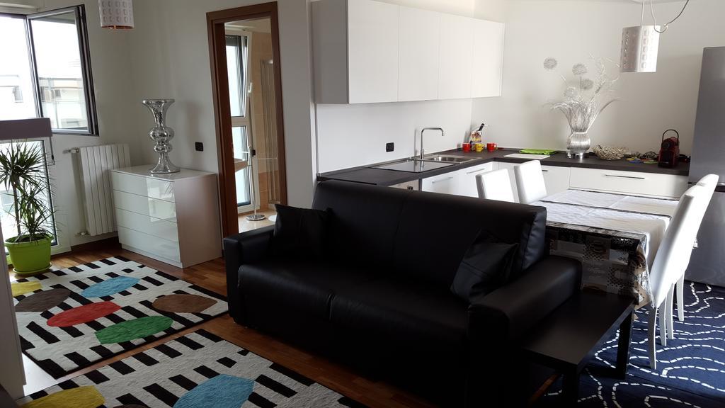 דירות מילאנו New Luxury Attic Santa Giulia Expo חדר תמונה