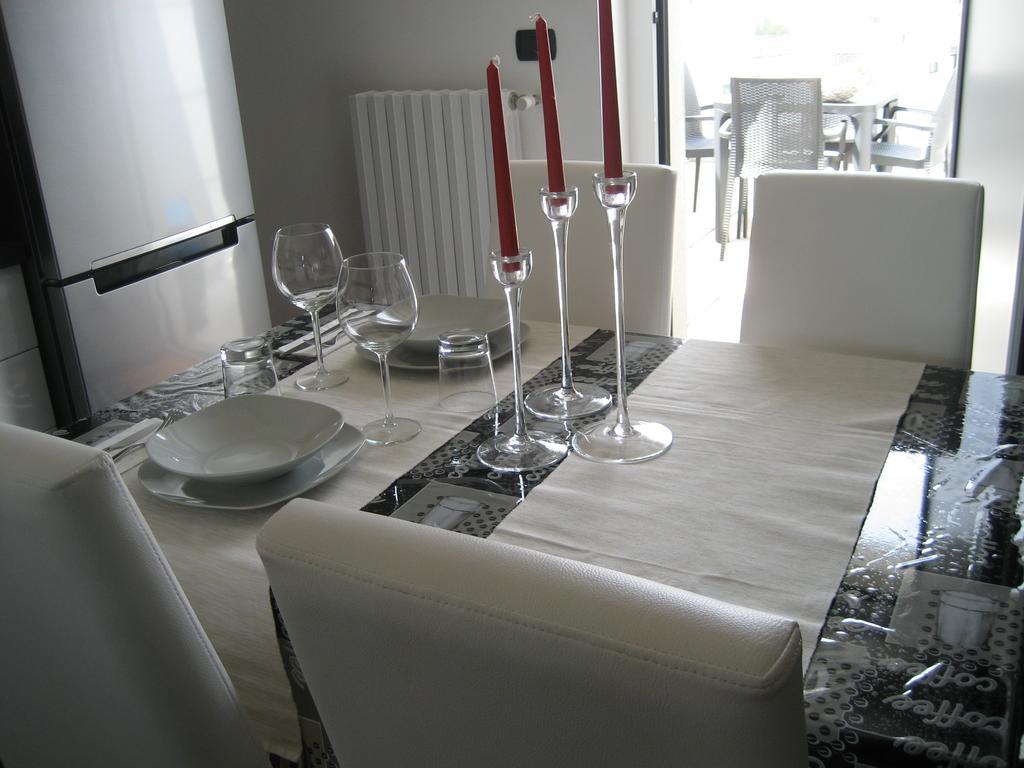 דירות מילאנו New Luxury Attic Santa Giulia Expo חדר תמונה