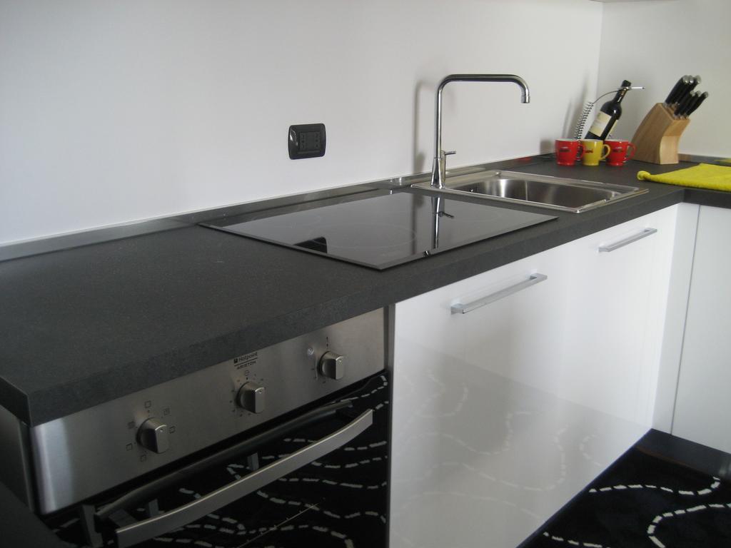 דירות מילאנו New Luxury Attic Santa Giulia Expo חדר תמונה