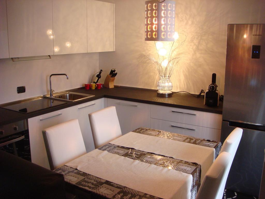 דירות מילאנו New Luxury Attic Santa Giulia Expo חדר תמונה